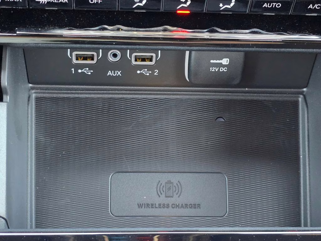 2026 Diamond Black Crystal Pearlcoat Jeep Grand Cherokee Laredo X 4X4 SUV