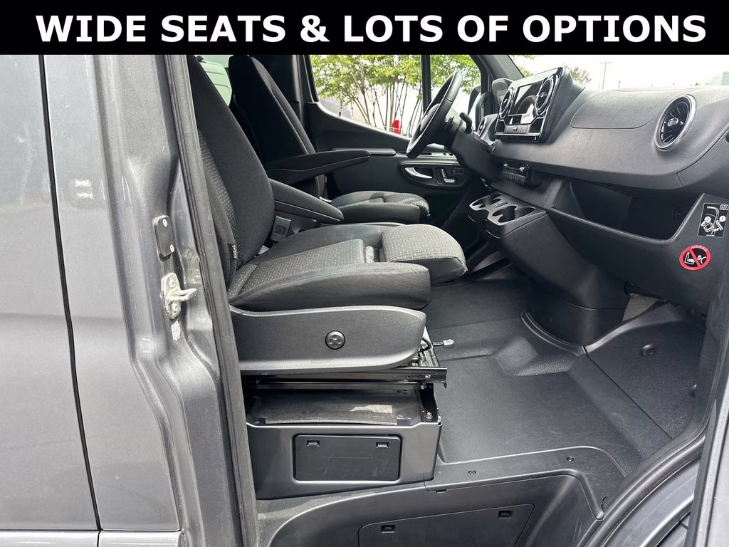2023 Selenite Gray Metallic Mercedes-Benz Sprinter 2500 Cargo 144 WB RWD