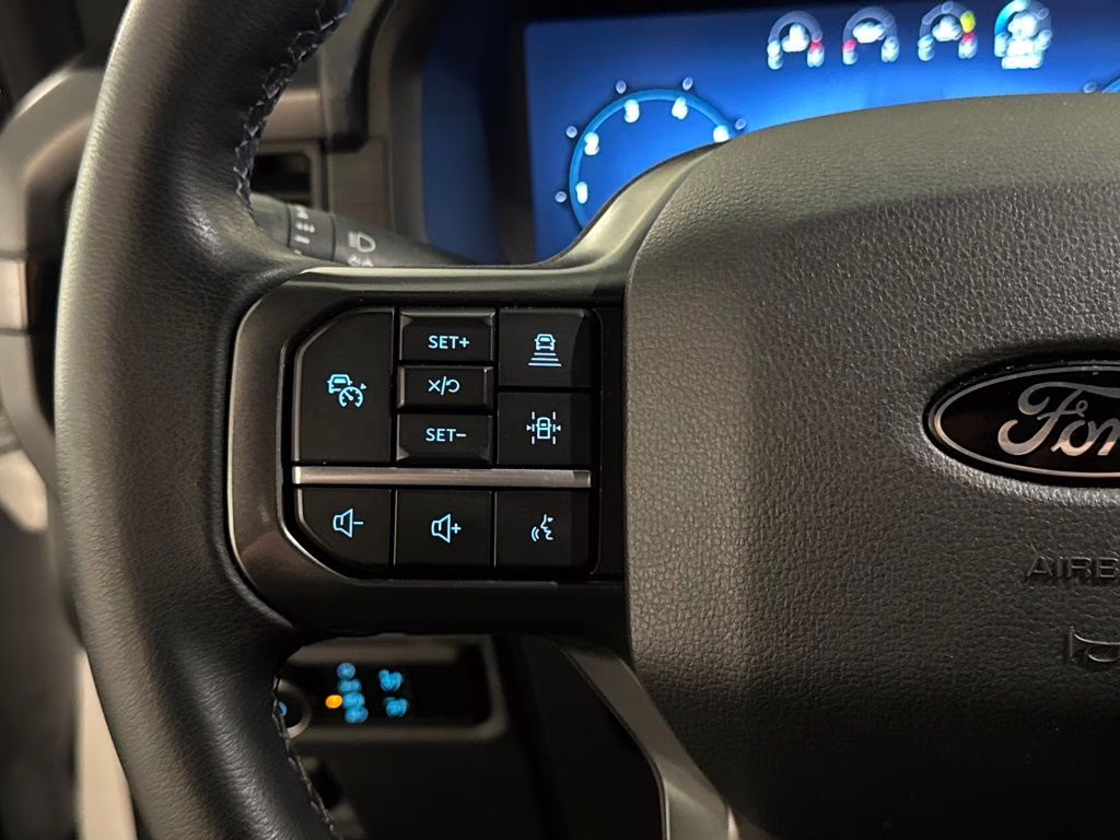 2024 Oxford White Ford F-150 XLT 4X4 Truck