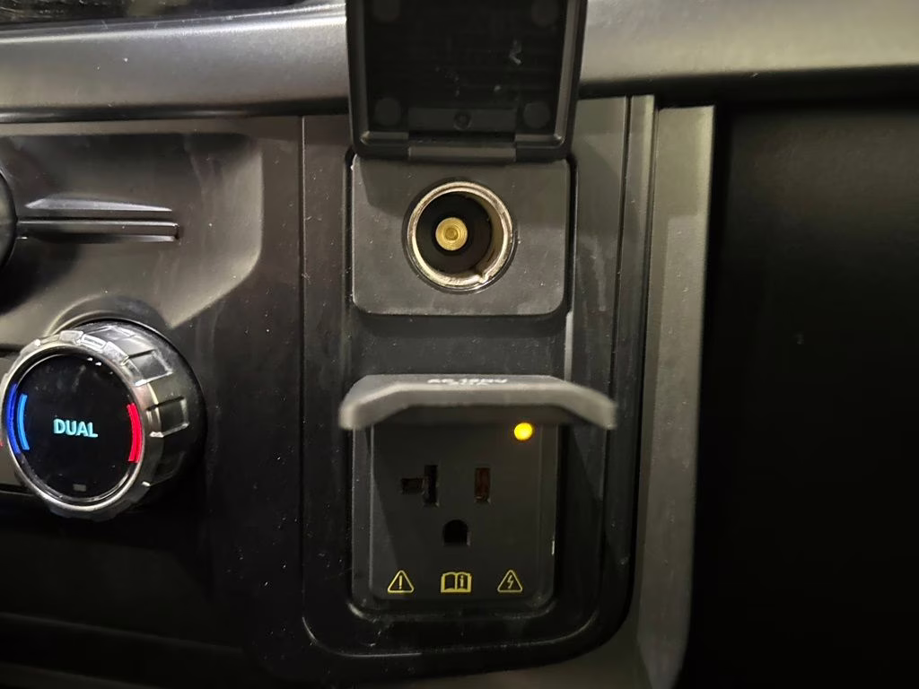 2024 Oxford White Ford F-150 XLT 4X4 Truck