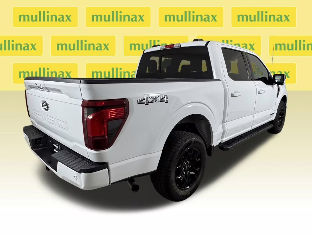 2024 Oxford White Ford F-150 XLT 4X4 Truck