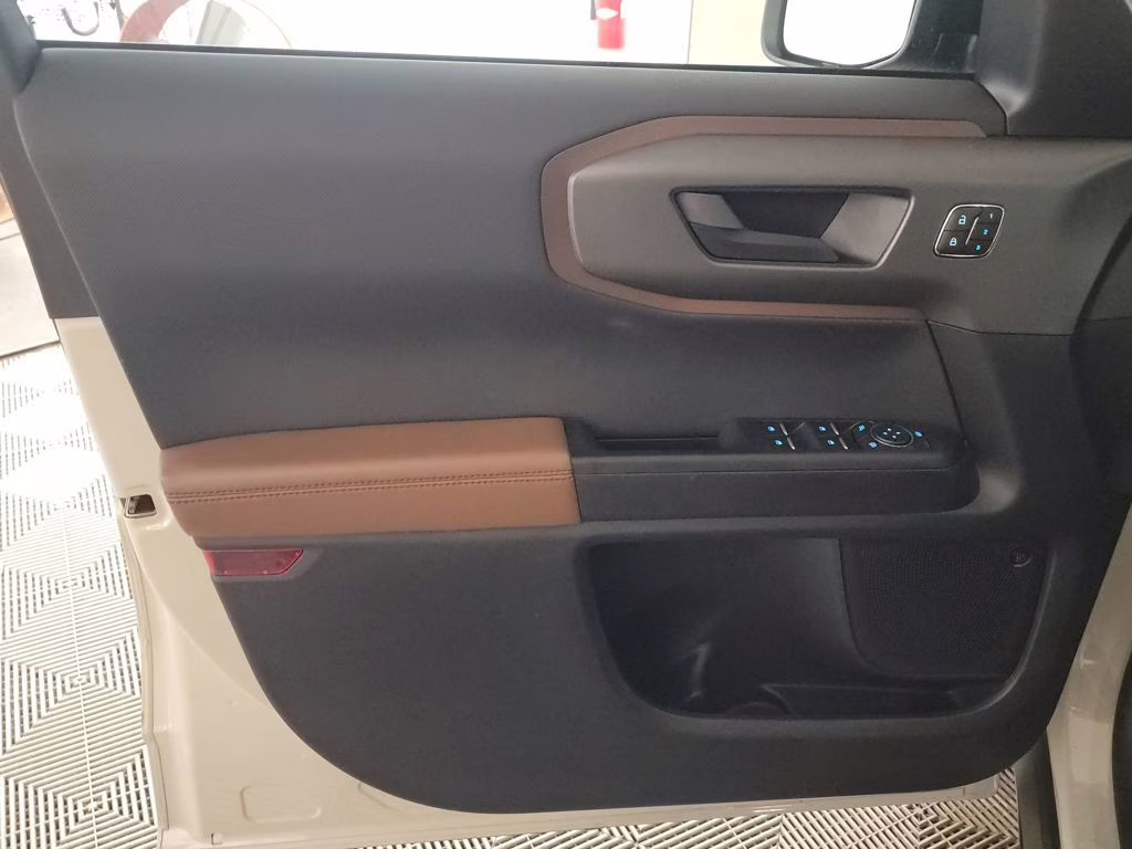 2025 Desert Sand Ford Bronco Sport Outer Banks 4X4 SUV