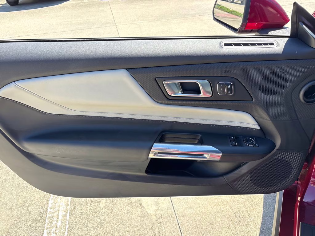 2025 Molten Magenta Metallic Tri-Coat Ford Mustang GT Premium RWD Coupe