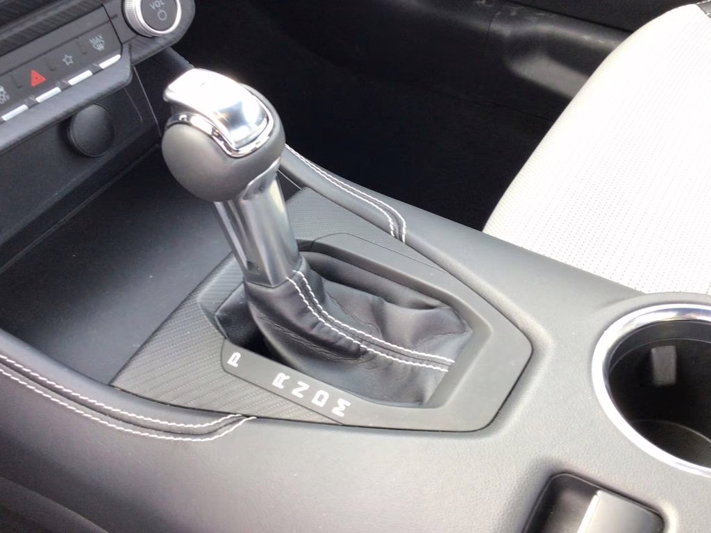 2025 Molten Magenta Metallic Tri-Coat Ford Mustang GT Premium RWD Coupe