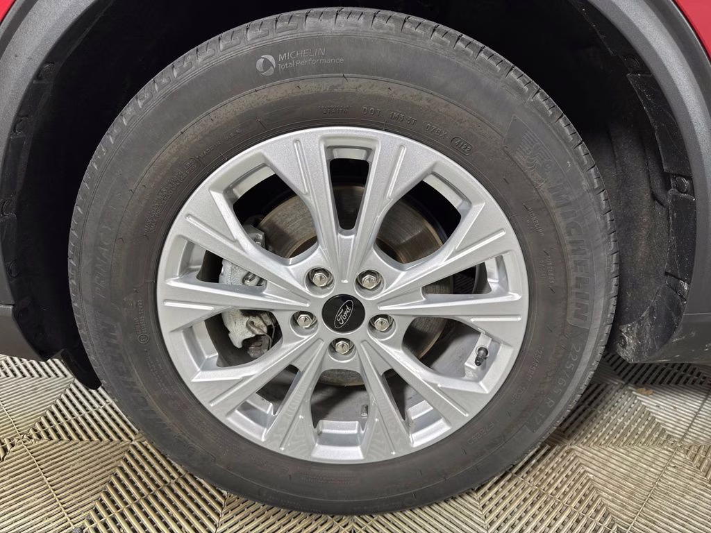 2023 Red Metallic Ford Escape Active FWD SUV