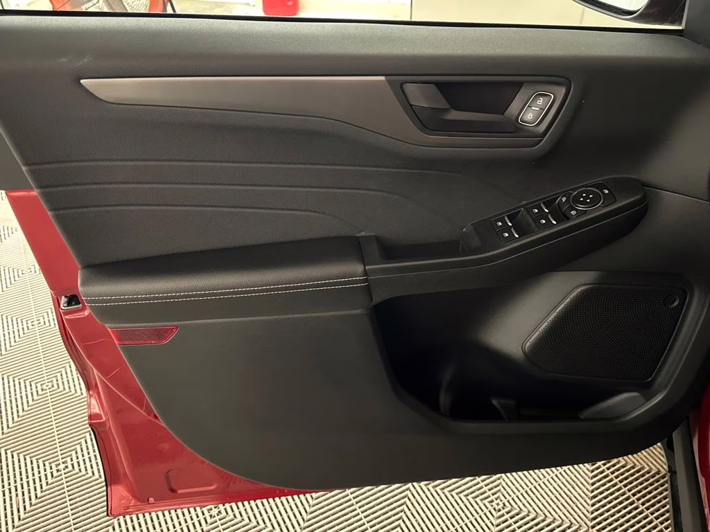 2023 Red Metallic Ford Escape Active FWD SUV