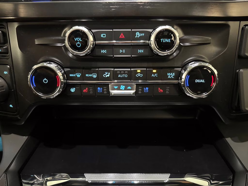 2026 Glacier Gray Metallic Tri-Coat Ford Super Duty F-250 SRW Lariat 4X4 Truck