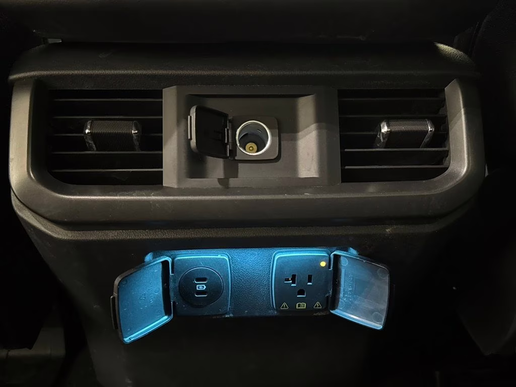 2024 Oxford White Ford F-150 XLT 4X4 Truck