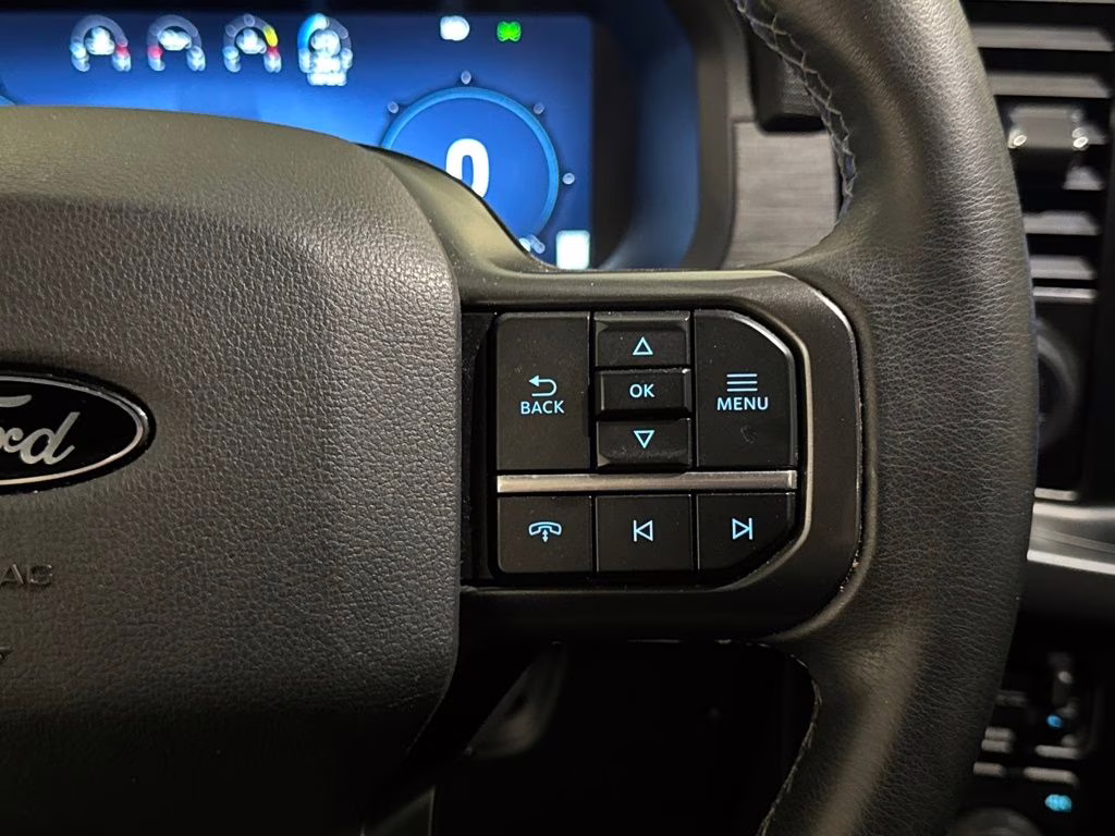 2024 Oxford White Ford F-150 XLT 4X4 Truck