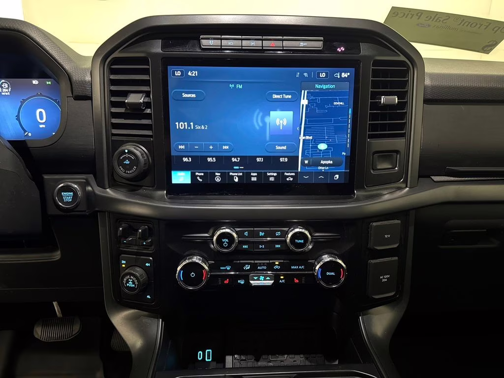 2024 Oxford White Ford F-150 XLT 4X4 Truck