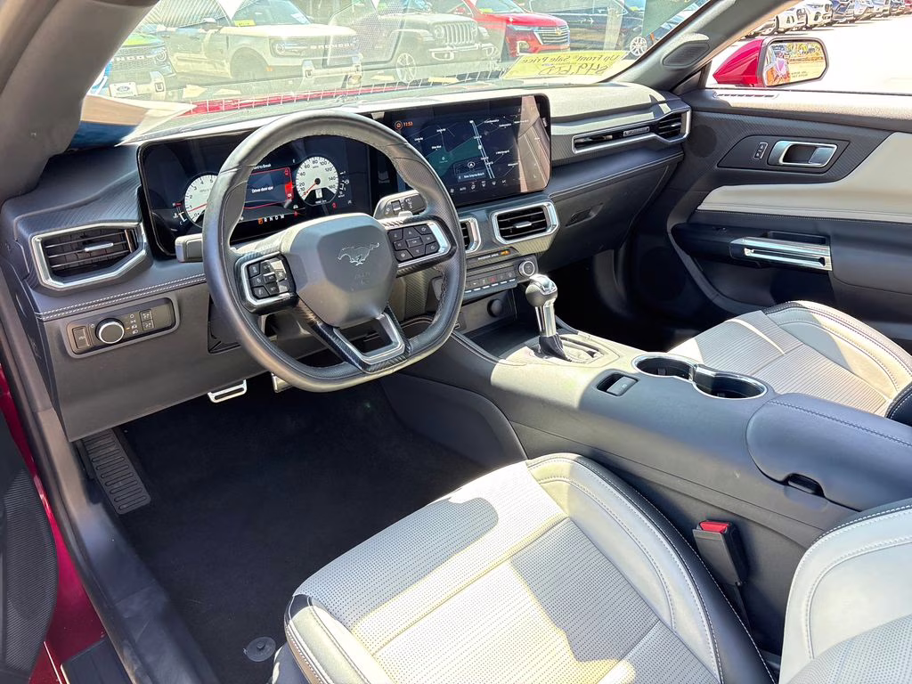 2025 Molten Magenta Metallic Tri-Coat Ford Mustang GT Premium RWD Coupe