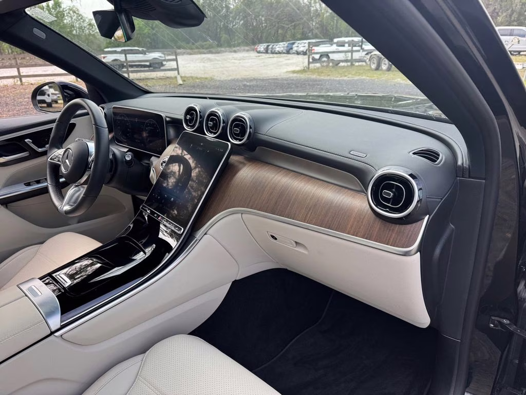 2024 Black Mercedes-Benz GLC GLC 300 4MATIC AWD SUV