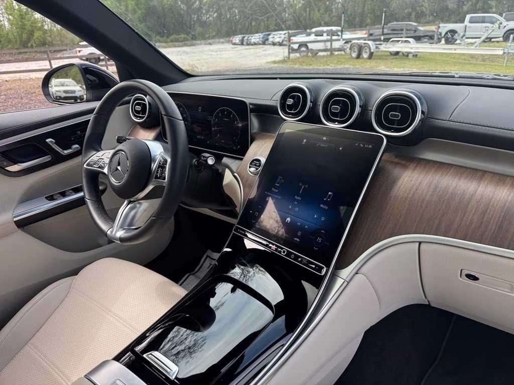 2024 Black Mercedes-Benz GLC GLC 300 4MATIC AWD SUV