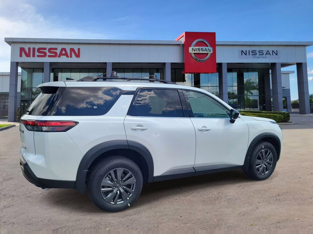 2026 Everest White Pearl Tricoat Nissan Pathfinder SV 4X4 SUV