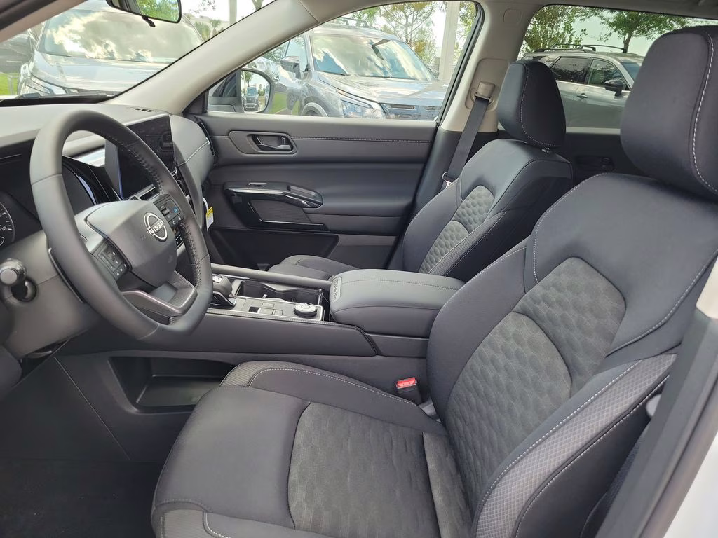 2026 Everest White Pearl Tricoat Nissan Pathfinder SV 4X4 SUV