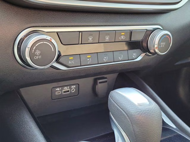 2024 Gun Metallic Nissan Altima 2.5 SV FWD Sedan