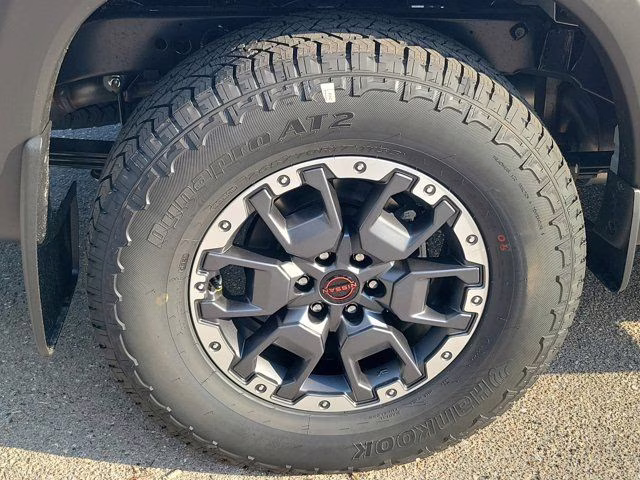 2026 Glacier White Nissan Frontier PRO-4X 4X4 Truck