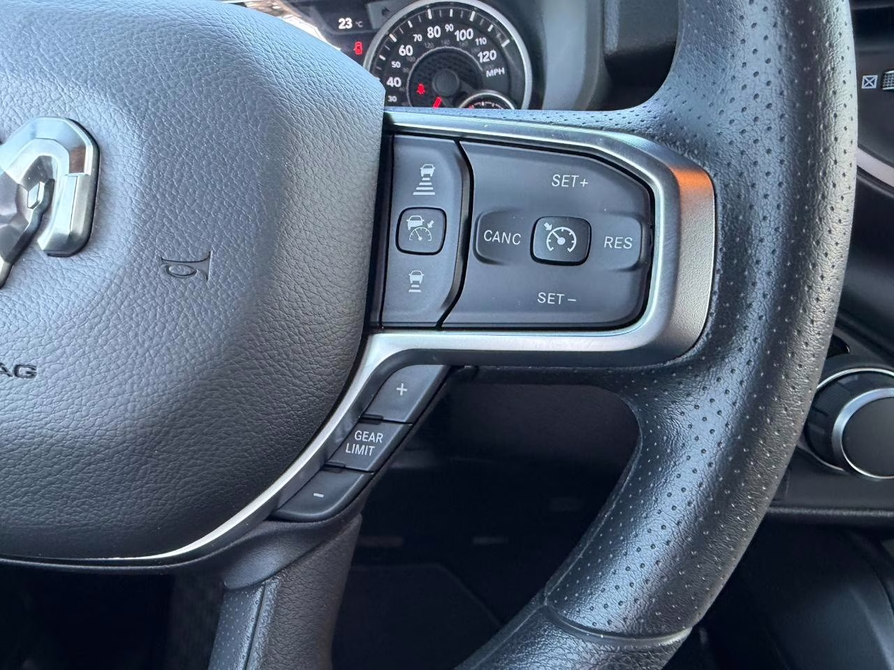 2026 Diamond Black Crystal Pearlcoat Ram 1500 Express 4X4 Truck