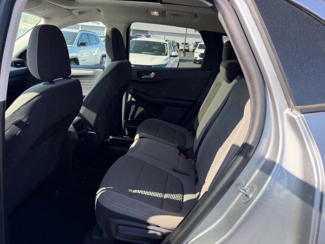 2021 Iconic Silver Metallic Ford Escape Hybrid SE FWD SUV