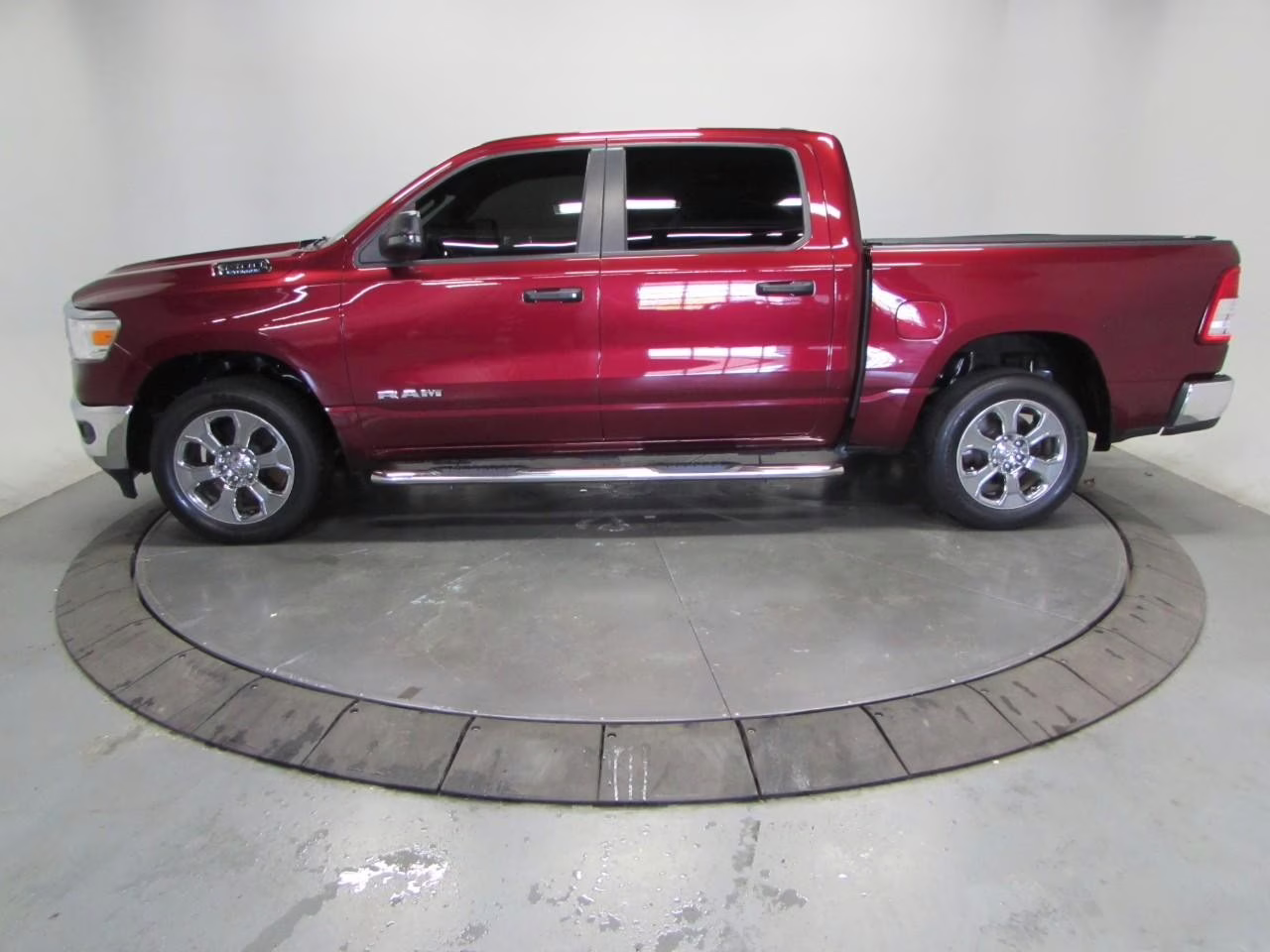2023 Flame Red Clearcoat Ram 1500 Big Horn/Lone Star 4X4 Truck