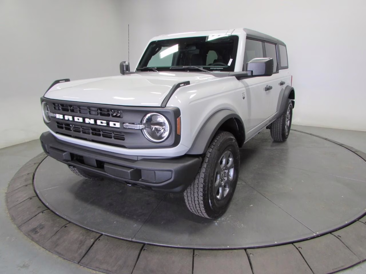 2026 Avalanche Gray Ford Bronco Big Bend 4X4 SUV