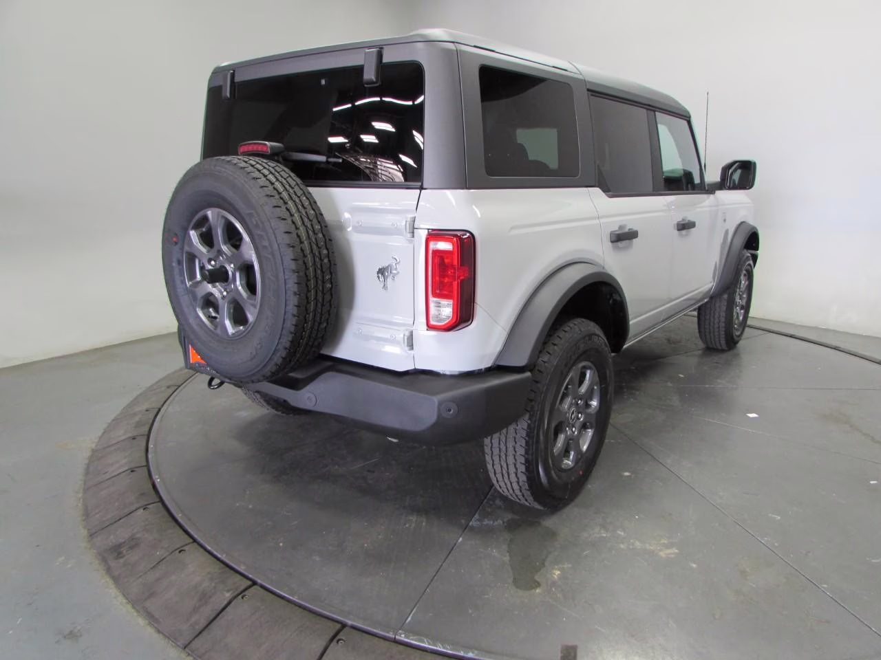 2026 Avalanche Gray Ford Bronco Big Bend 4X4 SUV