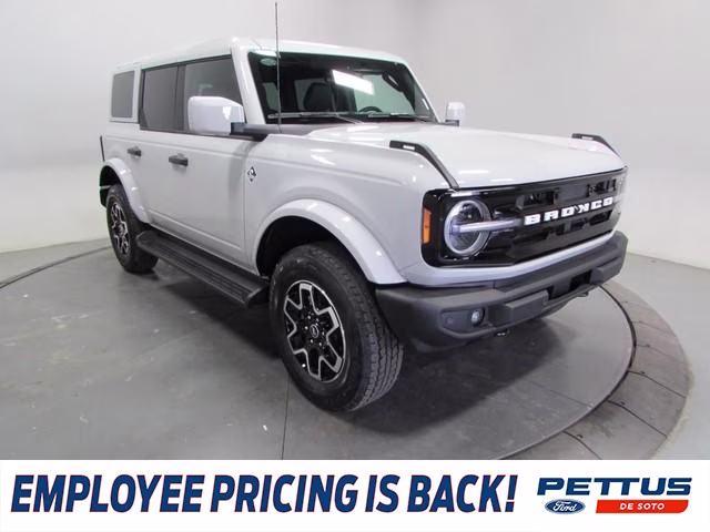 2026 Avalanche Gray Ford Bronco Outer Banks 4X4 SUV