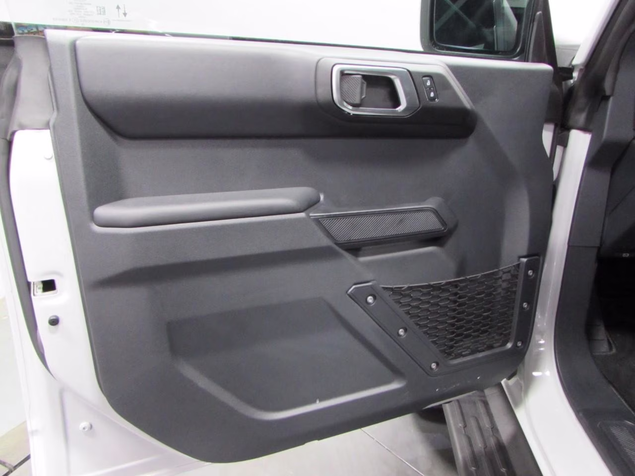 2026 Avalanche Gray Ford Bronco Outer Banks 4X4 SUV