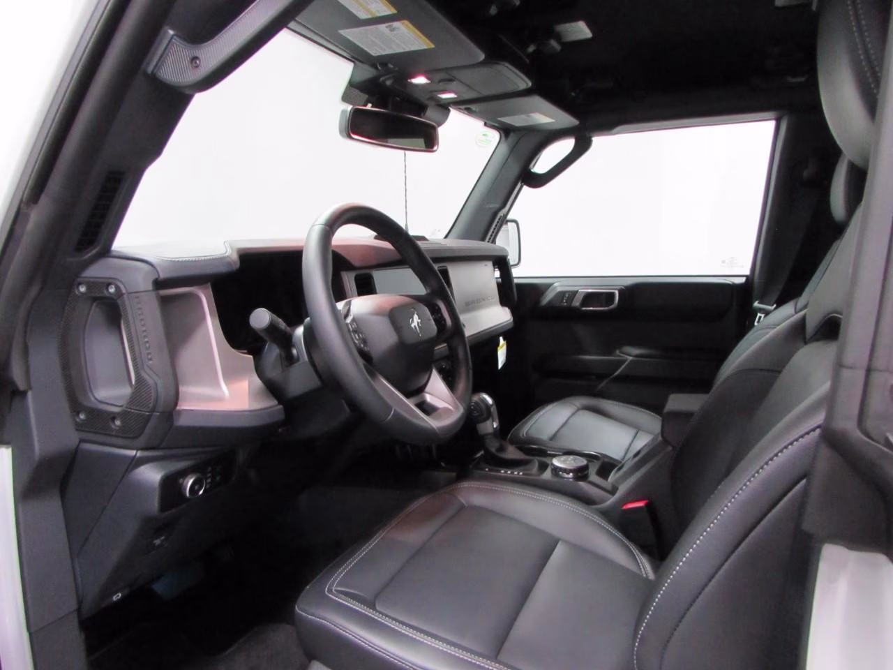 2026 Avalanche Gray Ford Bronco Outer Banks 4X4 SUV