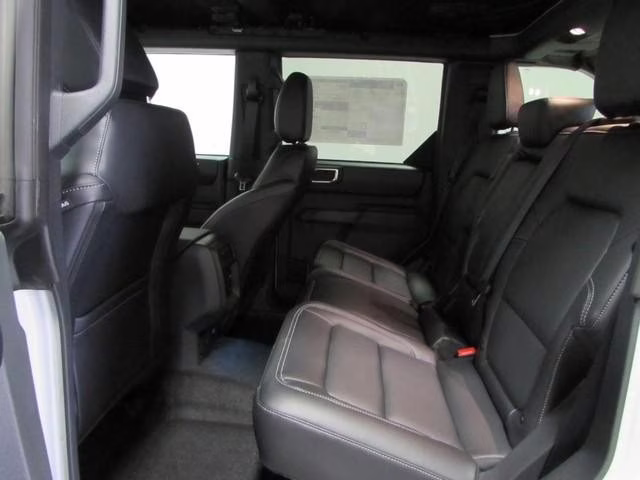 2026 Avalanche Gray Ford Bronco Outer Banks 4X4 SUV