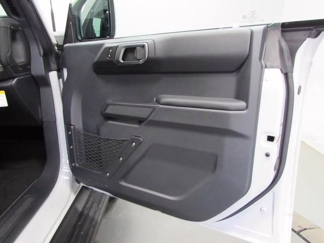 2026 Avalanche Gray Ford Bronco Outer Banks 4X4 SUV