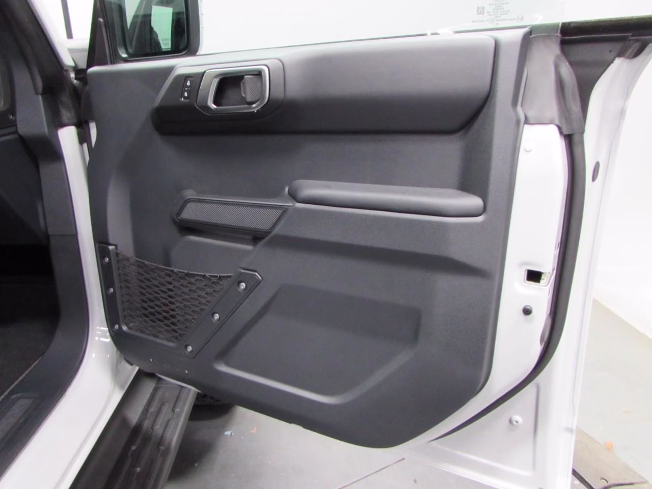2026 Avalanche Gray Ford Bronco Outer Banks 4X4 SUV