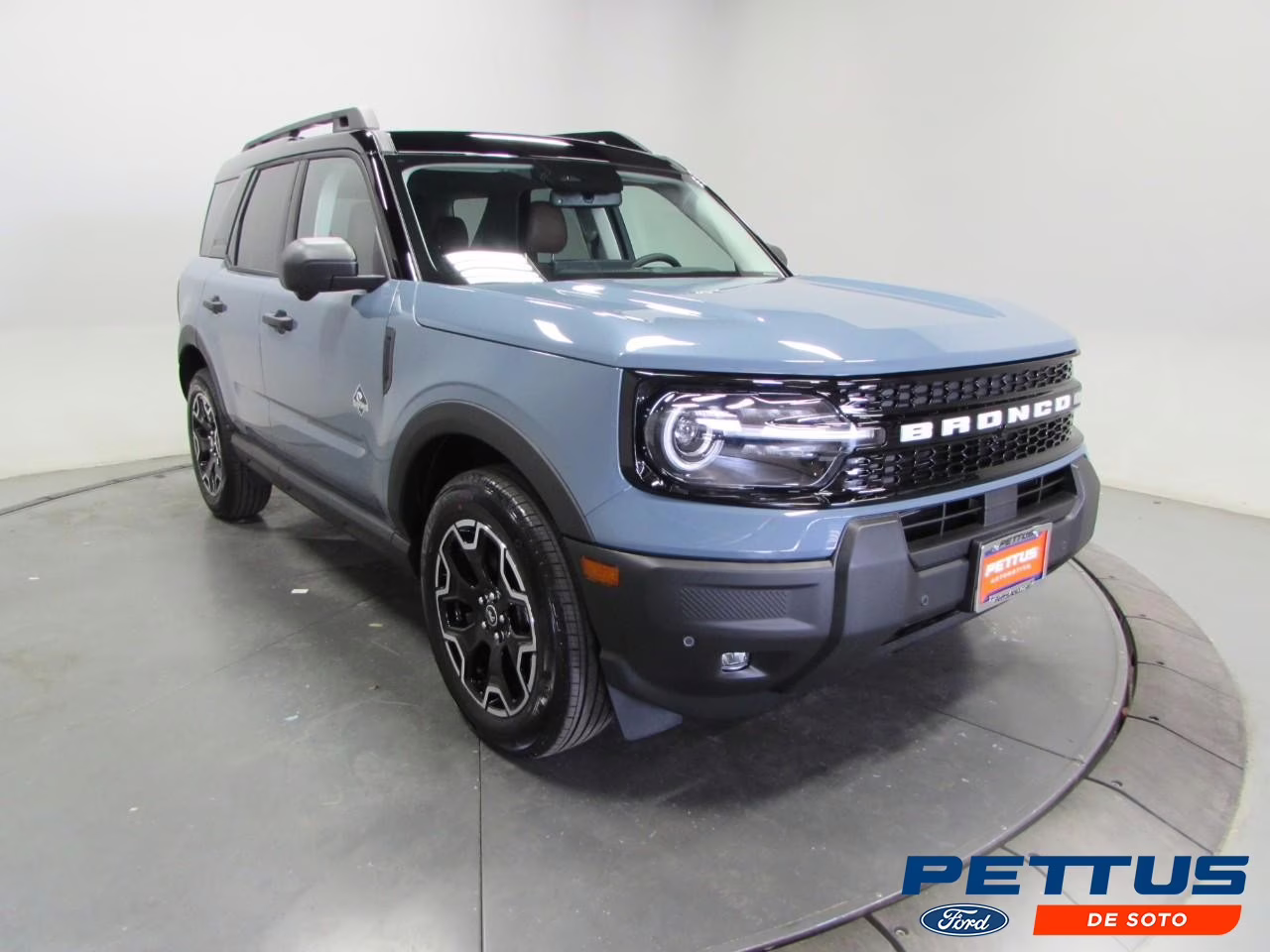 2026 Azure Gray Metallic Tri-Coat Ford Bronco Sport Outer Banks 4X4 SUV