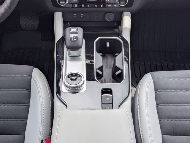2025 Black Diamond Mitsubishi Outlander SE AWD SUV
