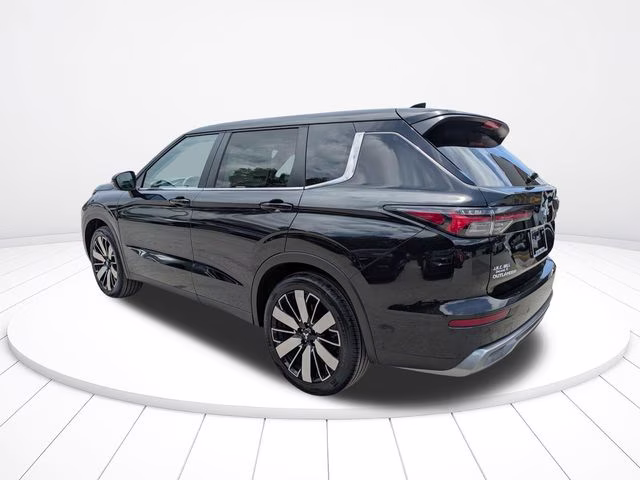 2025 Black Diamond Mitsubishi Outlander SE AWD SUV