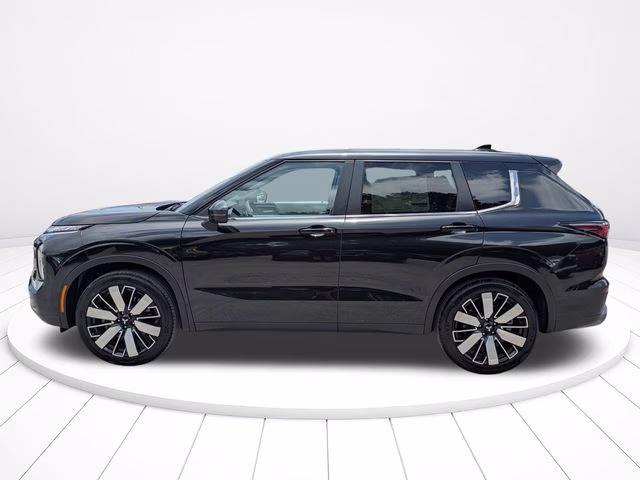 2025 Black Diamond Mitsubishi Outlander SE AWD SUV