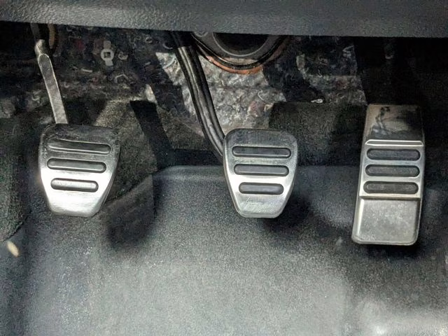 2012 Red Candy Metallic Tinted Clearcoat Ford Mustang GT Premium RWD Convertible