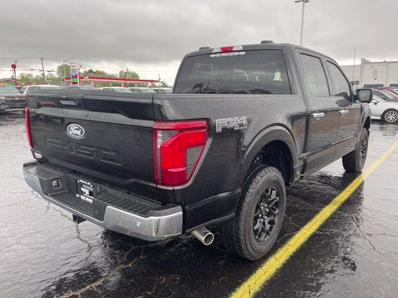 2024 Agate Black Metallic Ford F-150 XLT 4X4 Truck