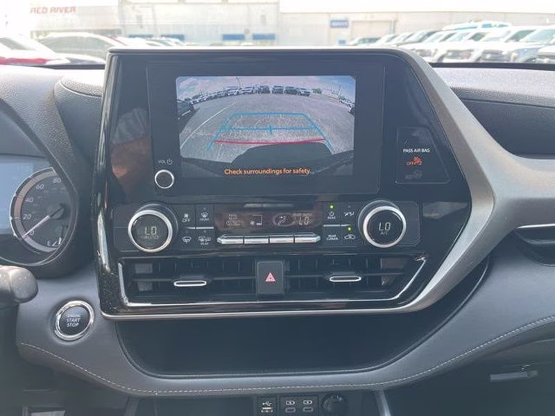 2023 Midnight Black Metallic Toyota Highlander LE FWD SUV
