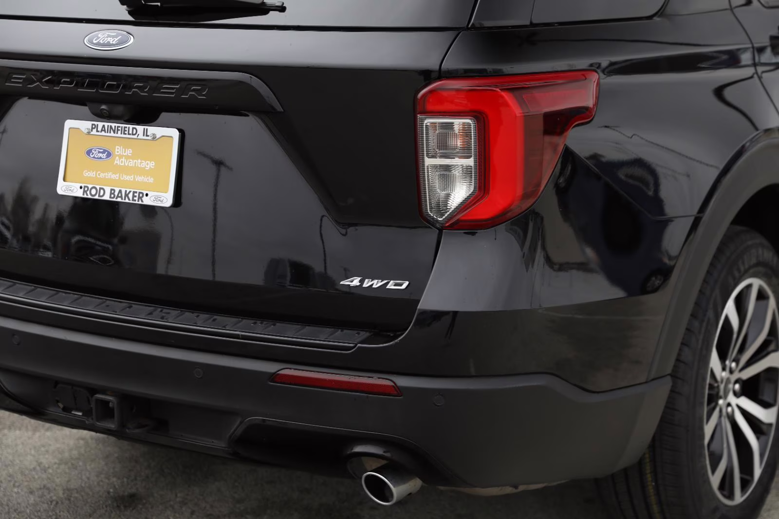 2022 Agate Black Ford Explorer ST-Line 4X4 SUV