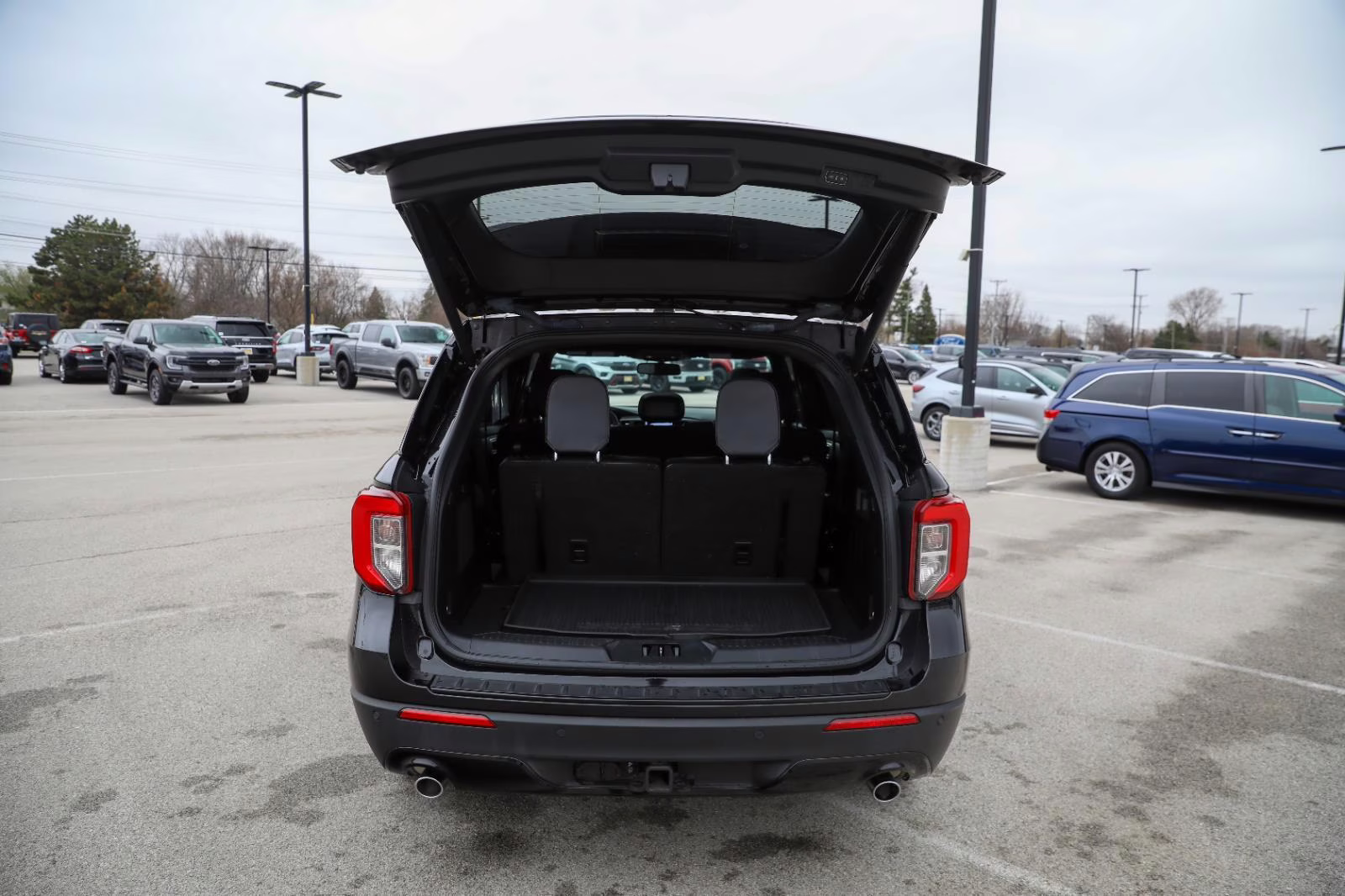 2022 Agate Black Ford Explorer ST-Line 4X4 SUV