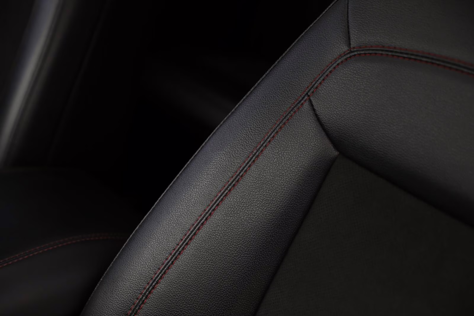 2022 Agate Black Ford Explorer ST-Line 4X4 SUV