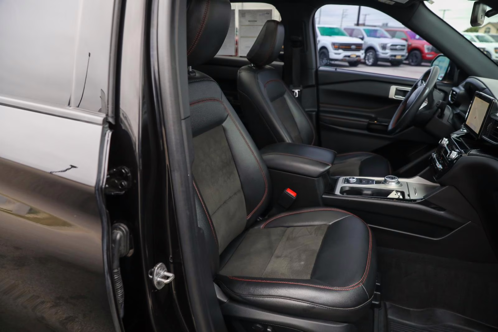 2022 Agate Black Ford Explorer ST-Line 4X4 SUV