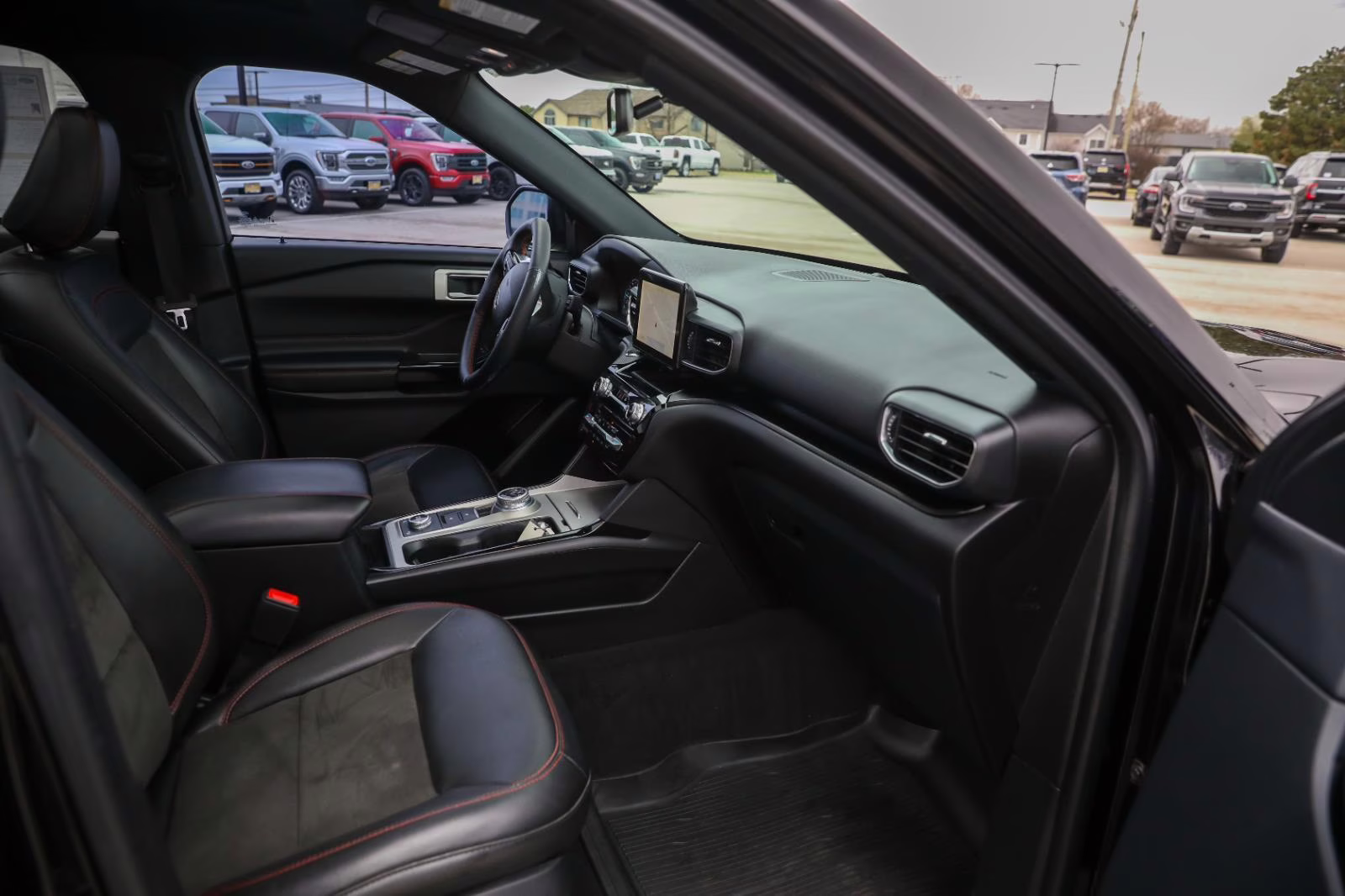 2022 Agate Black Ford Explorer ST-Line 4X4 SUV