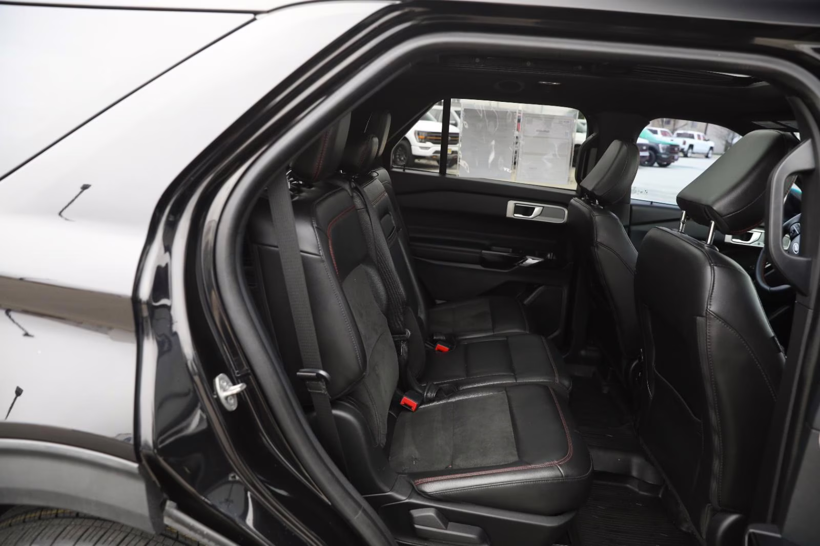 2022 Agate Black Ford Explorer ST-Line 4X4 SUV