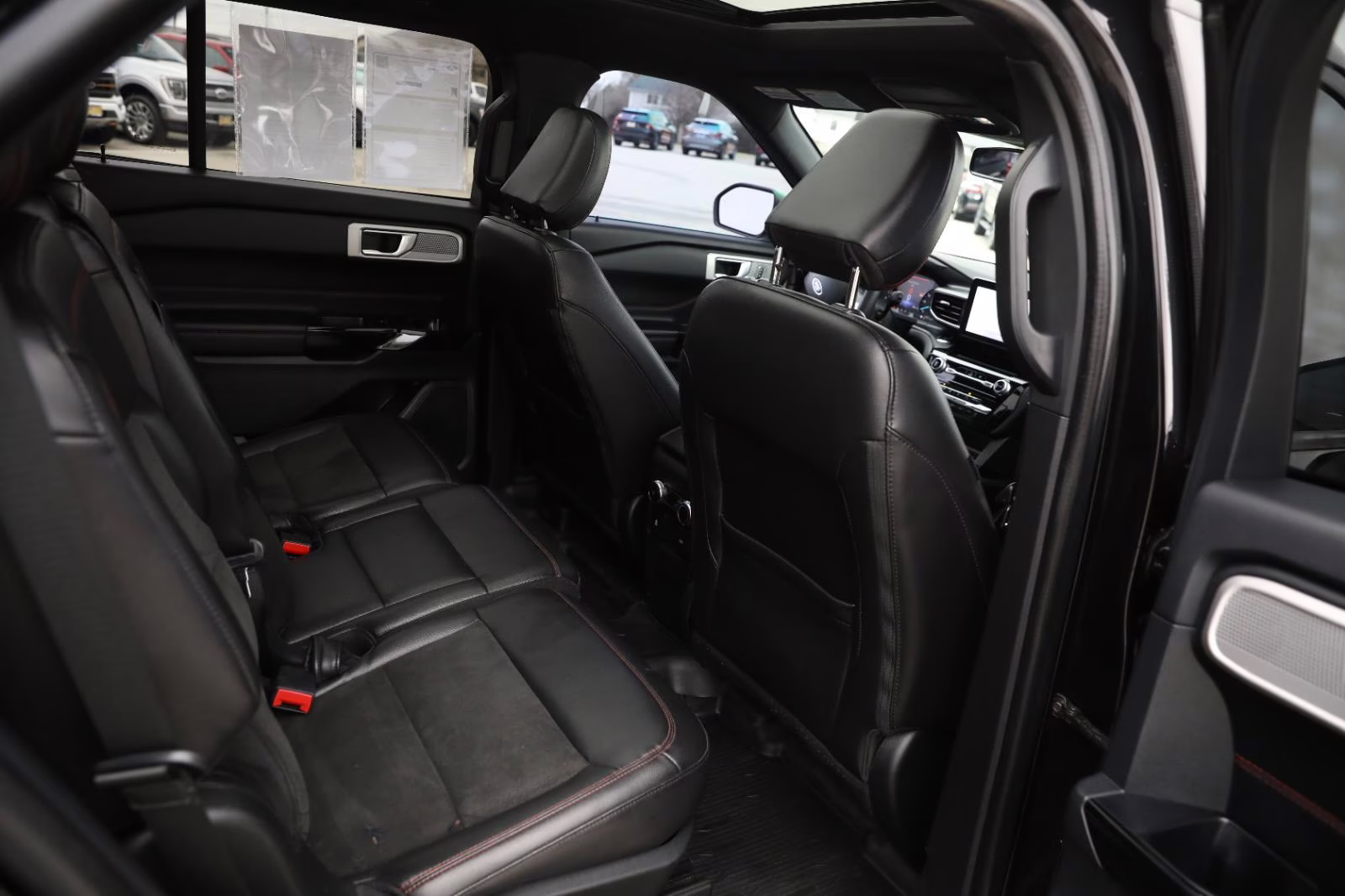 2022 Agate Black Ford Explorer ST-Line 4X4 SUV