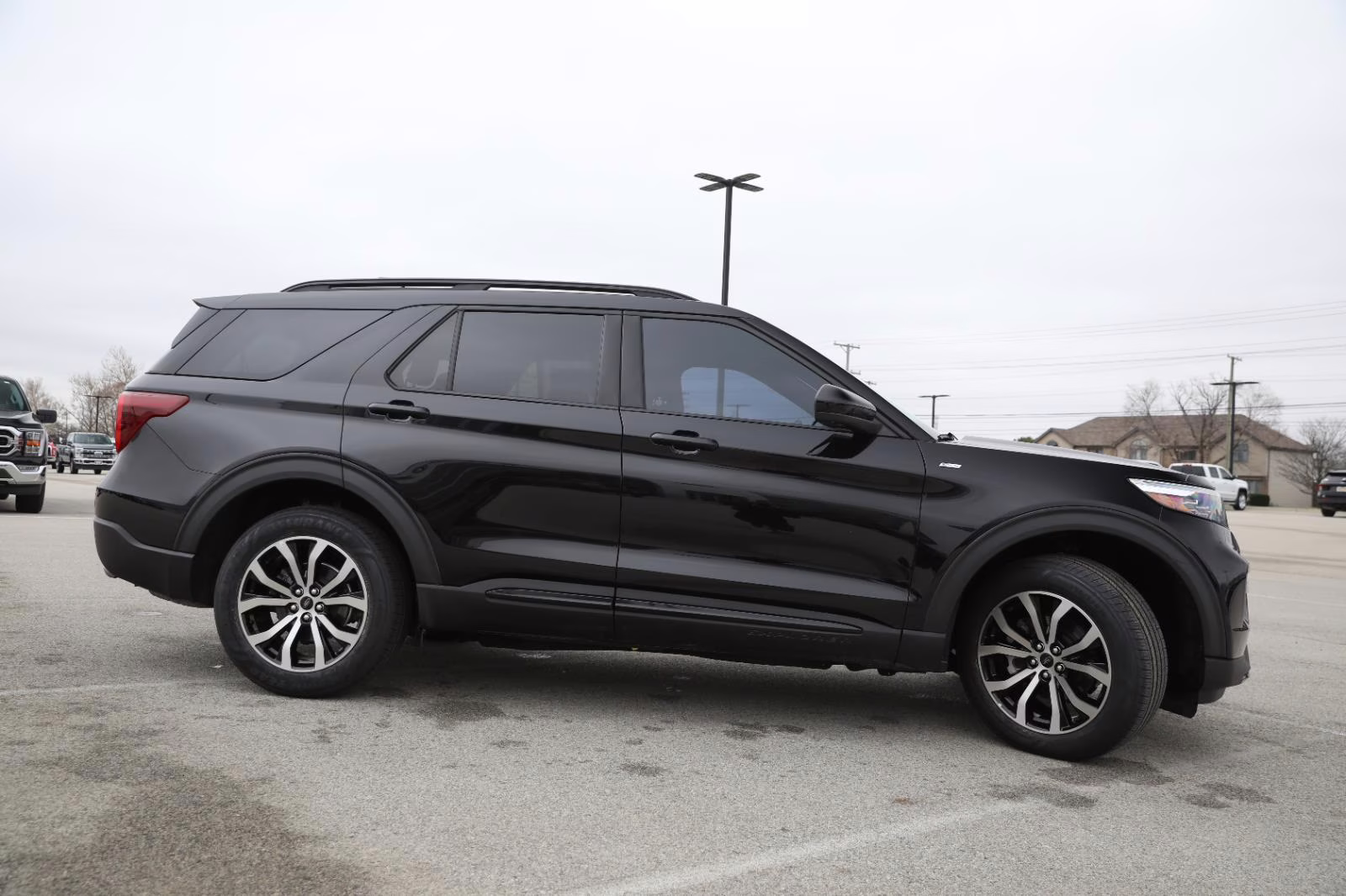 2022 Agate Black Ford Explorer ST-Line 4X4 SUV