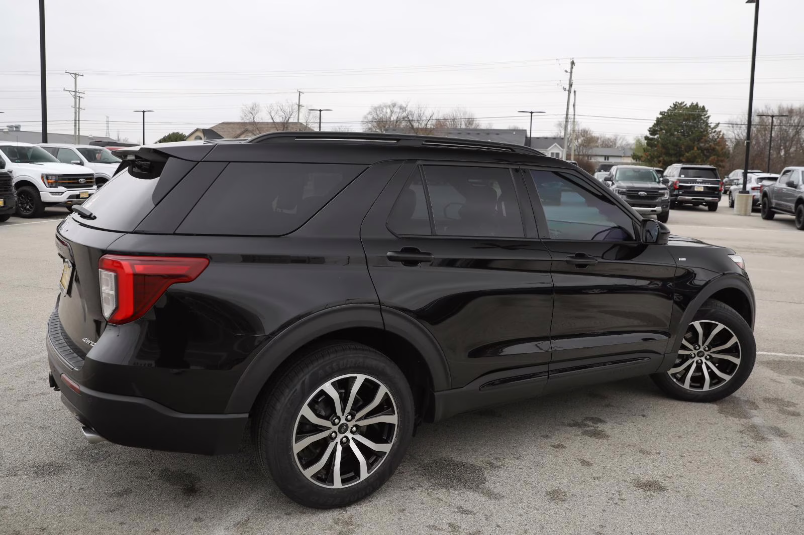 2022 Agate Black Ford Explorer ST-Line 4X4 SUV