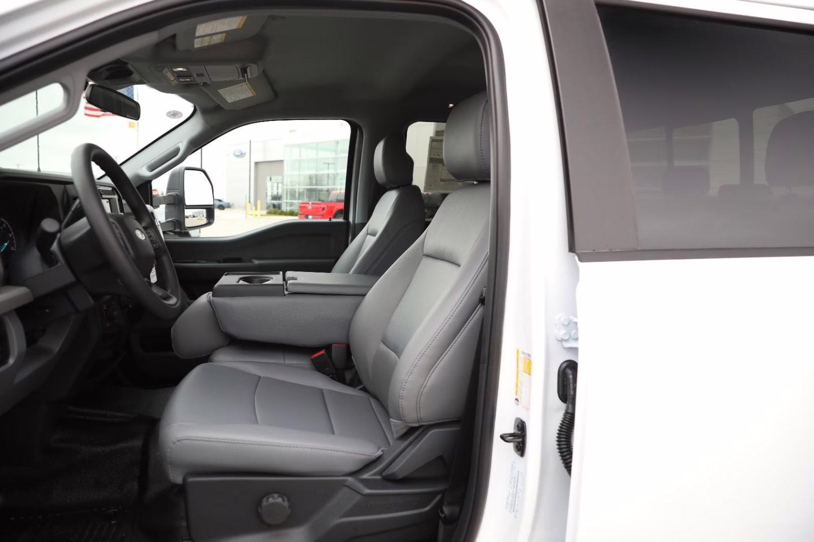 2026 Oxford White Ford Super Duty F-250 SRW XL 4X4 Truck