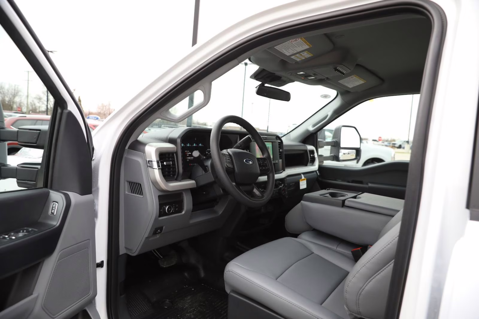 2026 Oxford White Ford Super Duty F-250 SRW XL 4X4 Truck